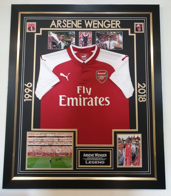 Arsene Wenger Signed photo with Arsenal Shirt
