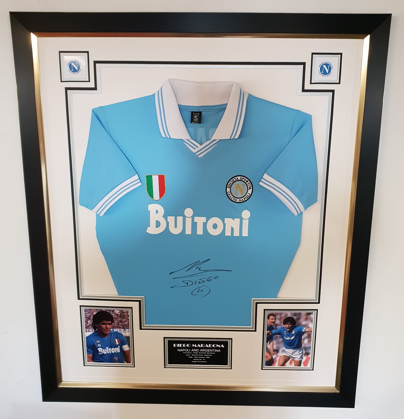 tie have a finger in the pie Submerged Diego Maradona Signed Napoli Shirt Framed – Experience Epic