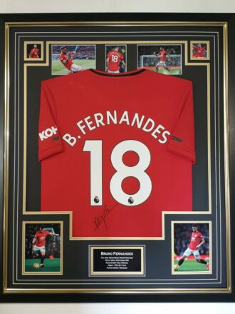 B Fernandes Signed Manchester United Shirt