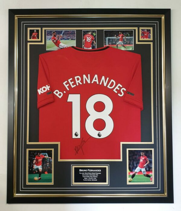 B Fernandes Signed Manchester United Shirt