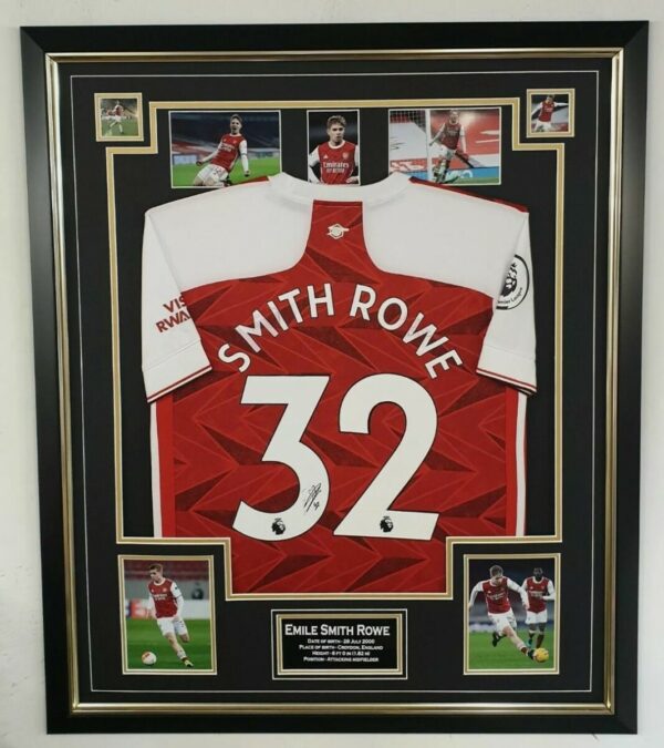 Smith Rowe Signed Arsenal Shirt. No.32